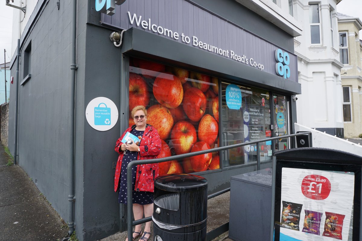 Jo_Higson's tweet photo. Decided to have a trip round the stores where we are opening vacancies for Co-op community builders (Member Pioneers). We experienced a wide range of weather...
#BeaumontRoad #SalisburyRoad #TorridgeWay #HigherCompton #FrogmoreAvenue
#ItsWhatWeDo https://t.co/aW9ympQfBQ