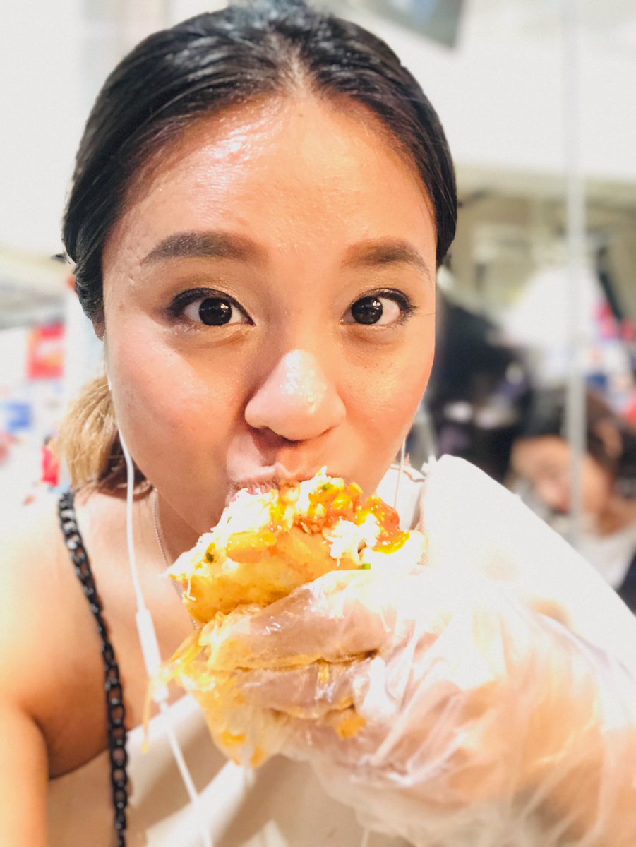 Sasimats's tweet photo. “ของอร่อยก็อยากทาน
แคลลอรี่ก็ต้องคุม”🦞🦞

โชคดีที่มีตัวช่วยสารสกัดจากถั่วขาว🥚สารสกัดจากชาเขียว 🍵
( Noคาเฟอีน) 
และสารสกัดจากสาหร่ายสีน้ำตาล ☕️

ช่วยบล็อกแป้ง+ เผาผลาญเองได้
#ผอมได้ไม่ต้องอด #ผอมได้ระบบเผาผลาญดี #ผอม #ฉันจะผอม #ฉันจะสวน #ลดไขมัน #ลดน้ำหนักแบบปลอดภัย #ลดน้ำหนัก https://t.co/Gv64o0F2pn