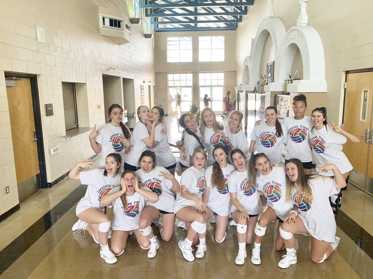 lakeshore_vb's tweet photo. we don't play tag, we've been it 😛

but we do play jimmy posh💜💙⚔️ https://t.co/T8sERlRxQn