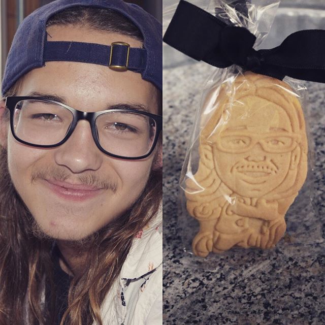 MittenPrincess1's tweet photo. These cookies were an absolute hit at the open house. Thank you to @parkerscrazycookies for designing them and to @wagnerseay for thinking they were awesome too! #parkerscrazycookies 
#myhippyrunner 
#thebabygraduated 
#gradpartyideas https://t.co/Ofr2ZBgU1l https://t.co/XzbhclcjbP