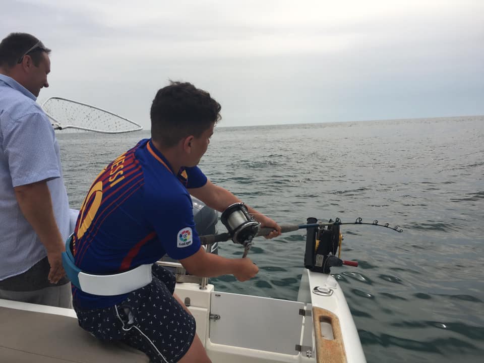 Jornada de pesca inolvidable pescaebro.com  #pescadeportiva #fishingpics #charterfishing #deltadelebro #deltadelebre #intheoffice #peche #pesca #serviola