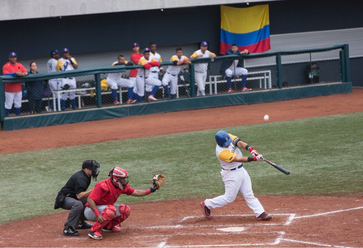 OlimpicoCol's tweet image. Béisbol masculino #Lima2019

La selección Colombia se impuso ante Cuba 6 carreras por 1, la tricolor conectó 2 jonrón por cuenta de Cristian Cano y Efraín Contreras.

🇨🇴6 carreras 10 hits 1 error.
🇨🇺1 carrera 5 imparables 0 errores.

¡Felicidades, vamos por más⚾️! #ColmbiaEnLima