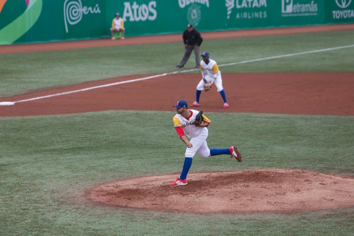 OlimpicoCol's tweet image. Béisbol masculino #Lima2019

La selección Colombia se impuso ante Cuba 6 carreras por 1, la tricolor conectó 2 jonrón por cuenta de Cristian Cano y Efraín Contreras.

🇨🇴6 carreras 10 hits 1 error.
🇨🇺1 carrera 5 imparables 0 errores.

¡Felicidades, vamos por más⚾️! #ColmbiaEnLima