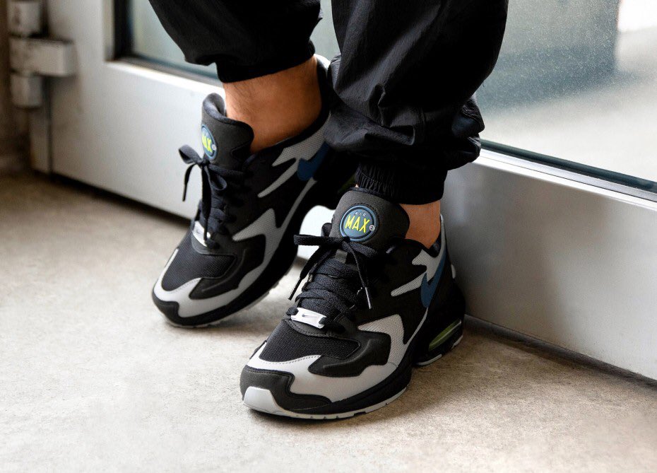 air max2 light thunderstorm