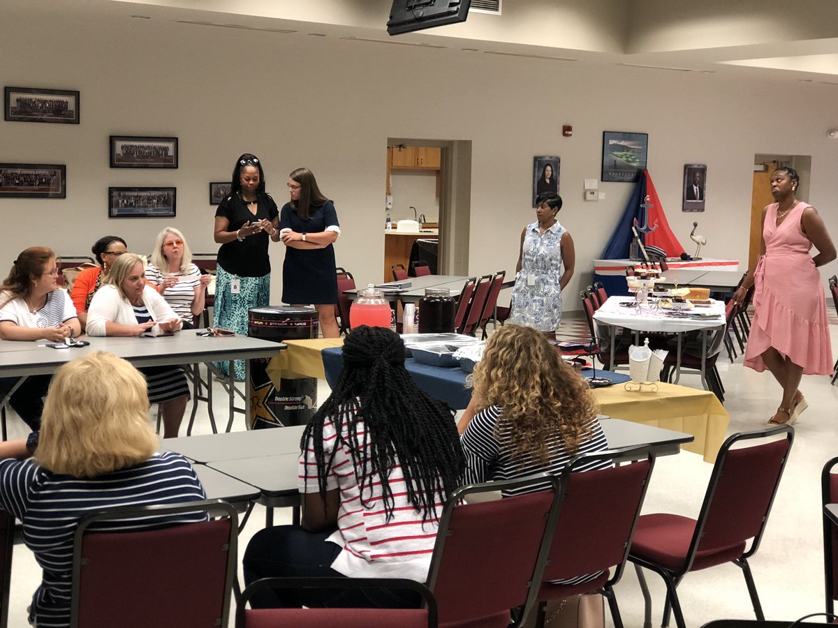 LatreiciaAllen's tweet image. The SBAs, ICs, Principals and Central Services team from #2019CCSrtacamp are enjoying some reflective experiences from camp! #litnccs @mellottahill1 @jenlloyd16 @NatalieGodwin @NC_RtA