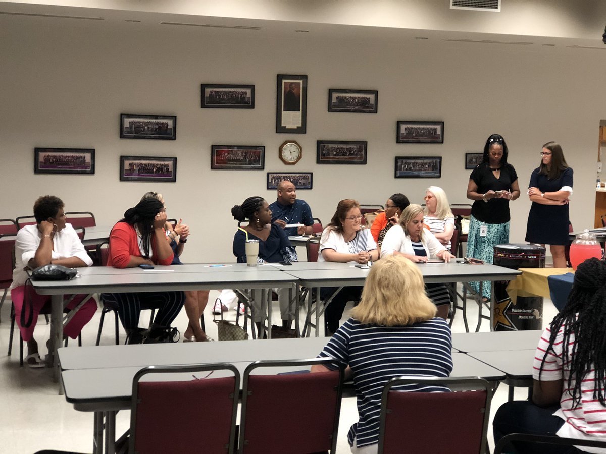 LatreiciaAllen's tweet image. Our SBAs and ICs are growing and learning through sharing experiences during their #2019CCSrtacamp. Great learning opportunity! #litnccs @NC_RtA @jenlloyd16 @mellottahill1 @NatalieGodwin