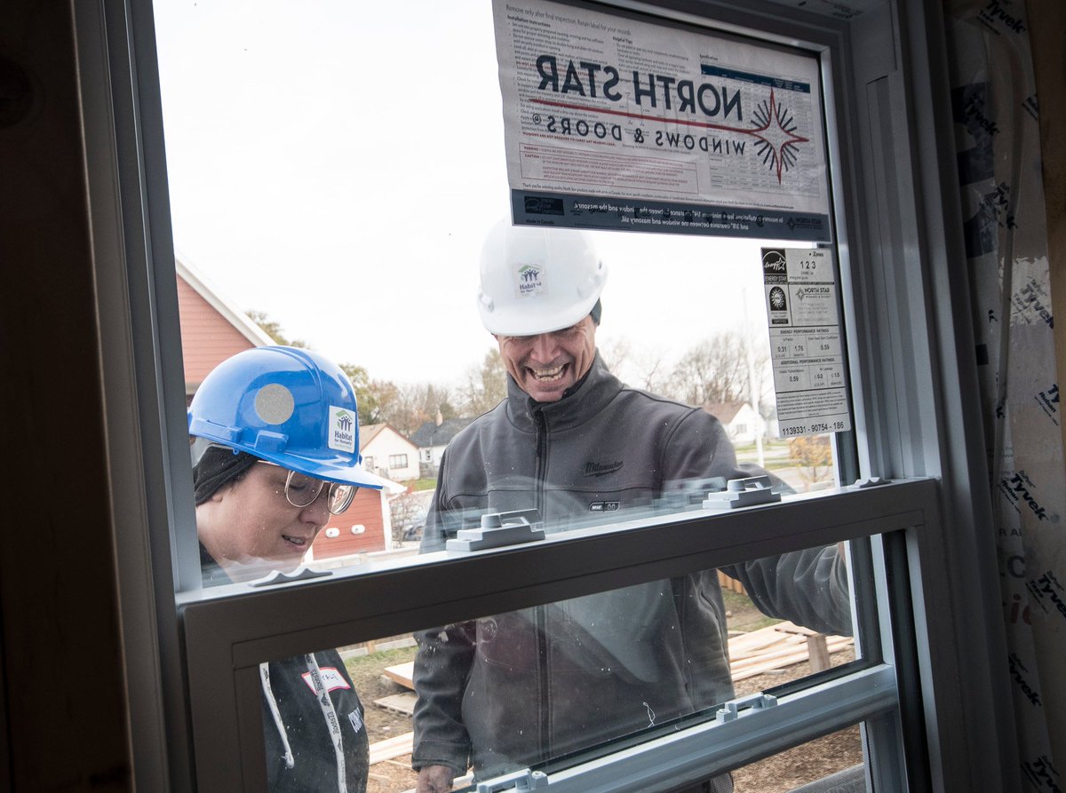 Habitat4HOME's tweet photo. Do you have mechanical, carpentry, and plumbing skills? Enjoy demolition projects? Our ReStore Salvage Volunteer role is for you! We safely remove kitchens, doors, windows, bathrooms and more from renovation sites in the London area.  Email Kendra at volunteers@habitat4home.ca. https://t.co/yghINtmvpp