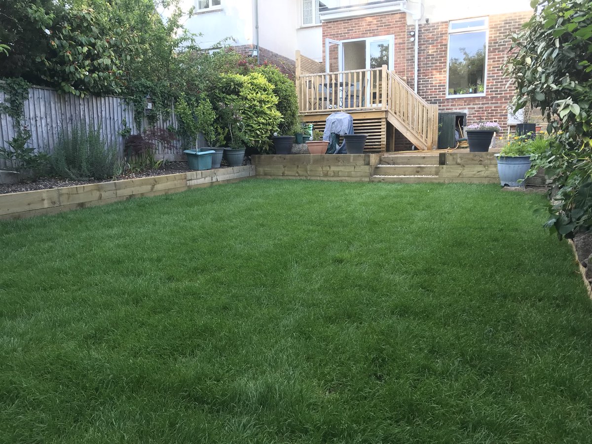 BuckinghamsLand's tweet image. From an unusable stone garden to large turfed space ready for the whole family. Finished off with sleeper walls and steps. #turfing ##sleeperwalls #sleepersteps #gardendesign