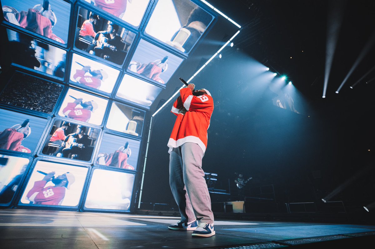 OneHispanic's tweet photo. Detroit | @thegreatkhalid https://t.co/pTrd9eFSTO