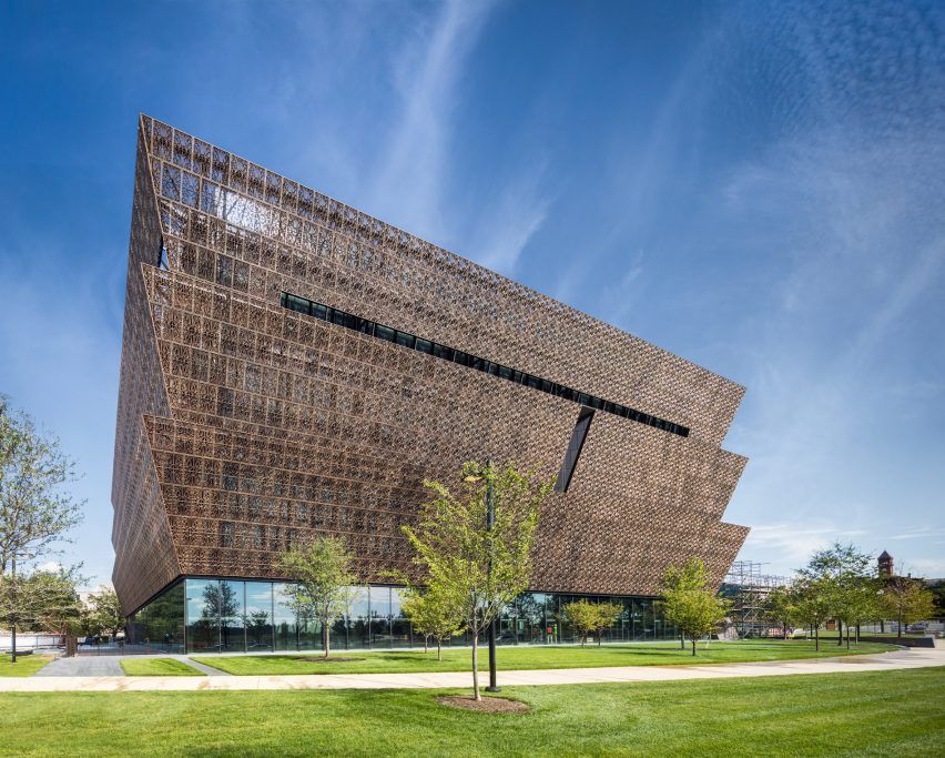 tleedesign's tweet image. Responsibilities beyond design: Crazy money has &quot;corrupted&quot; architecture says David Adjaye buff.ly/2riZmSm #MoralArchitecture #EthicalArchitecture