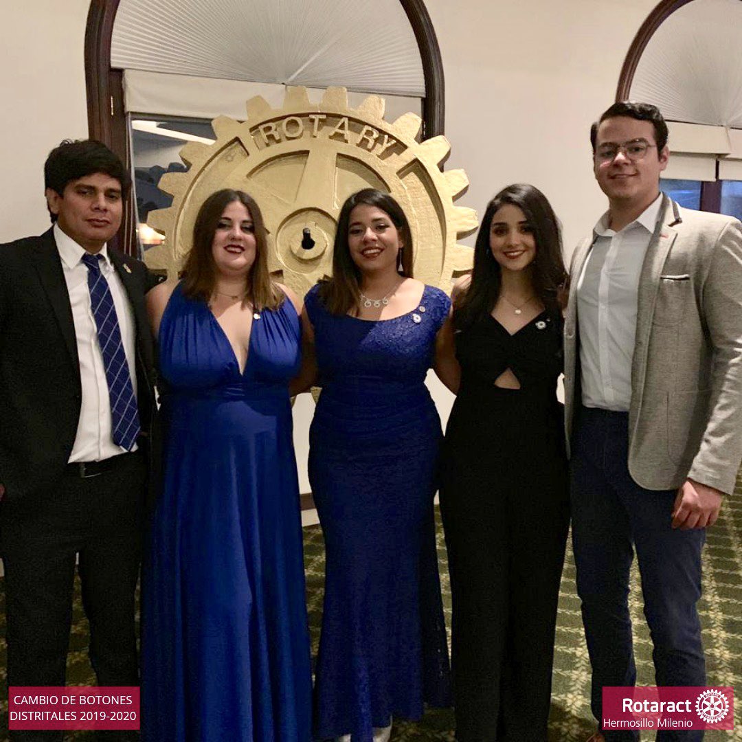 RacHmoMilenio's tweet photo. El fin de semana asistimos al Cambio de Botones Distrital 2019, donde la presidenta y socias de nuestro club aceptaron su cargo como funcionarios para apoyar al distrito de la mejor manera, siempre conectando a Rotary con el Mundo. 
@RotaryDE @rotaract https://t.co/kPnJi38JQr