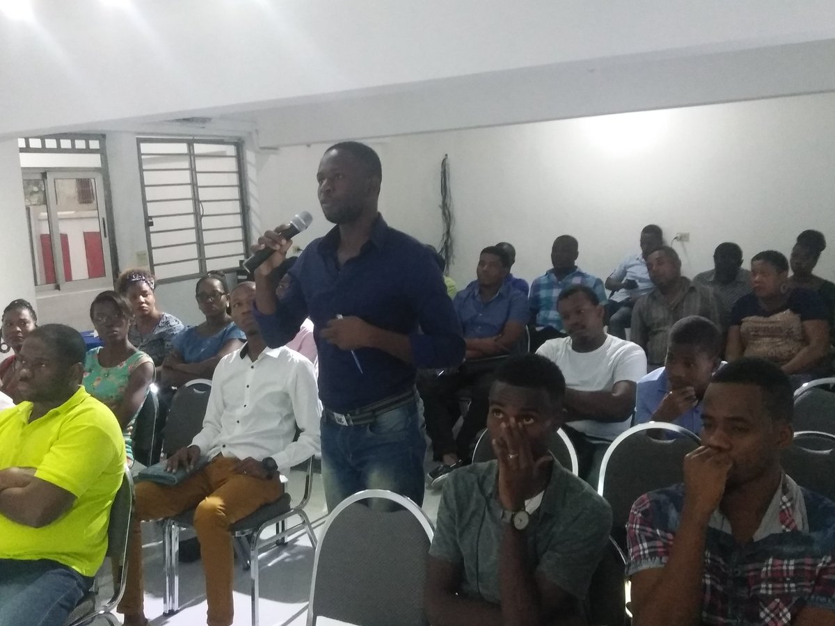 jci_pv's tweet photo. Un grand merci à @etzeremile et @DaphCharles pour leurs interventions à notre conférence sur comment identifier et saisir une opportunité d'affaires et le lancement d'une entreprise le samedi 27 juillet à @banjHT . Merci aux participants et aux membres. https://t.co/FfrtWUW5vs