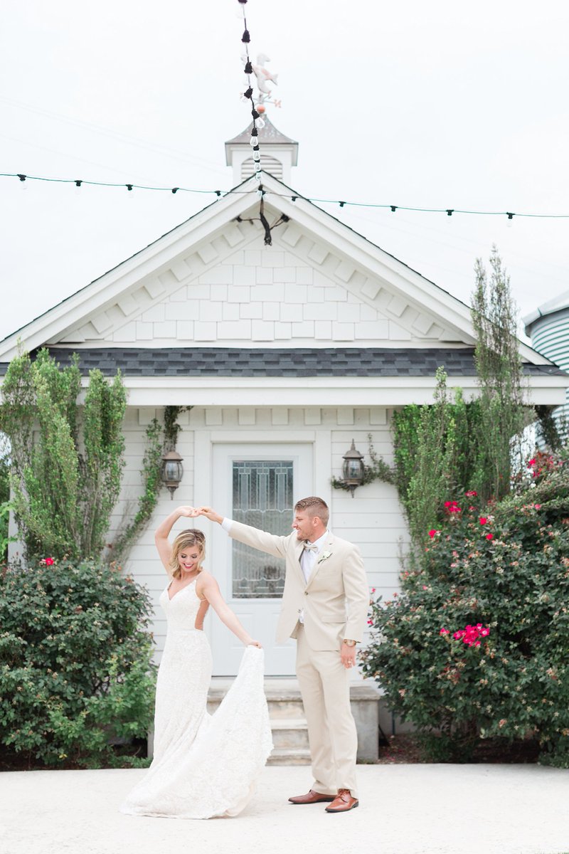 AntebellumOaks's tweet photo. D a n c e because its a new week!!
https://t.co/kvU9Jeu8ae
#austinweddingvenue #atxwedding #austinvenue #austinwedding #atx #hillcountry #austintexas #hillcountryvenue #bridesofaustin #atxbride #justengaged #bridetobe #lakeway #weddingwire #engaged #whitechapel #outdoorwedding https://t.co/MyigNk3Oun