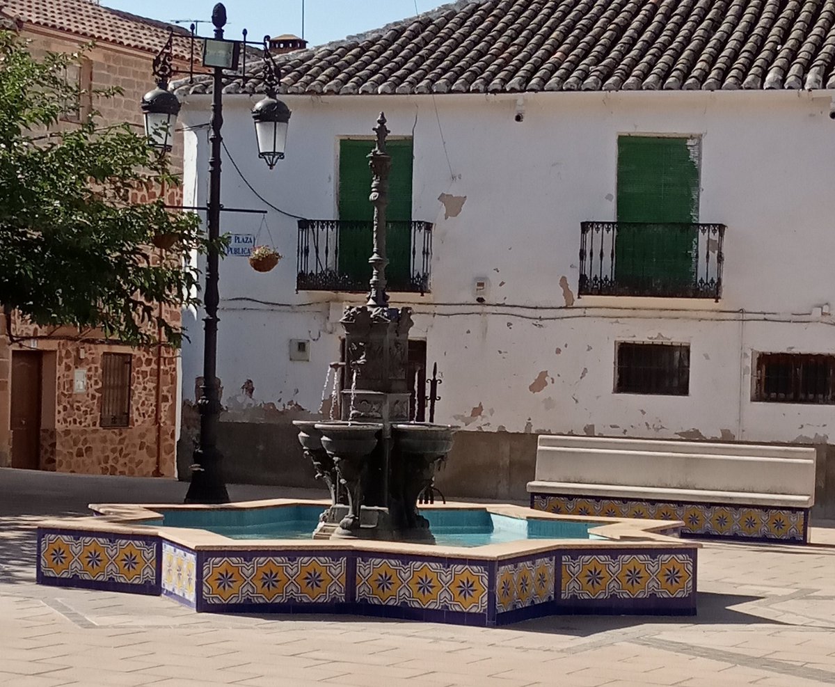 merche_ac's tweet image. Plaza Pública en Torre de Juan Abad (Ciudad Real)
#MathInLife