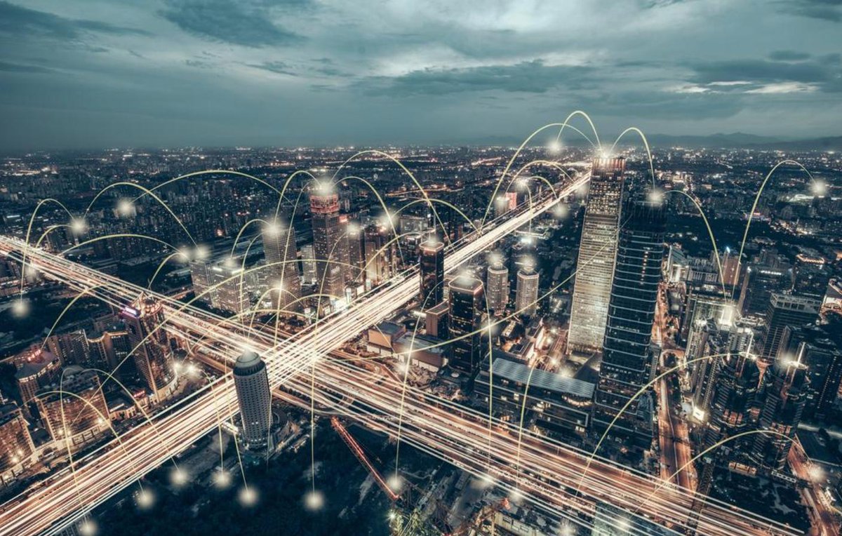 How does a #city government ready itself for a natural disaster, particularly when it comes to technology? <a href="/RobSilverberg1/">Rob Silverberg</a> shares 3 Steps to Prepare via <a href="/DC_Inno/">DC Inno</a> #TransformSLG  bit.ly/2K13jVZ #Iwork4Dell