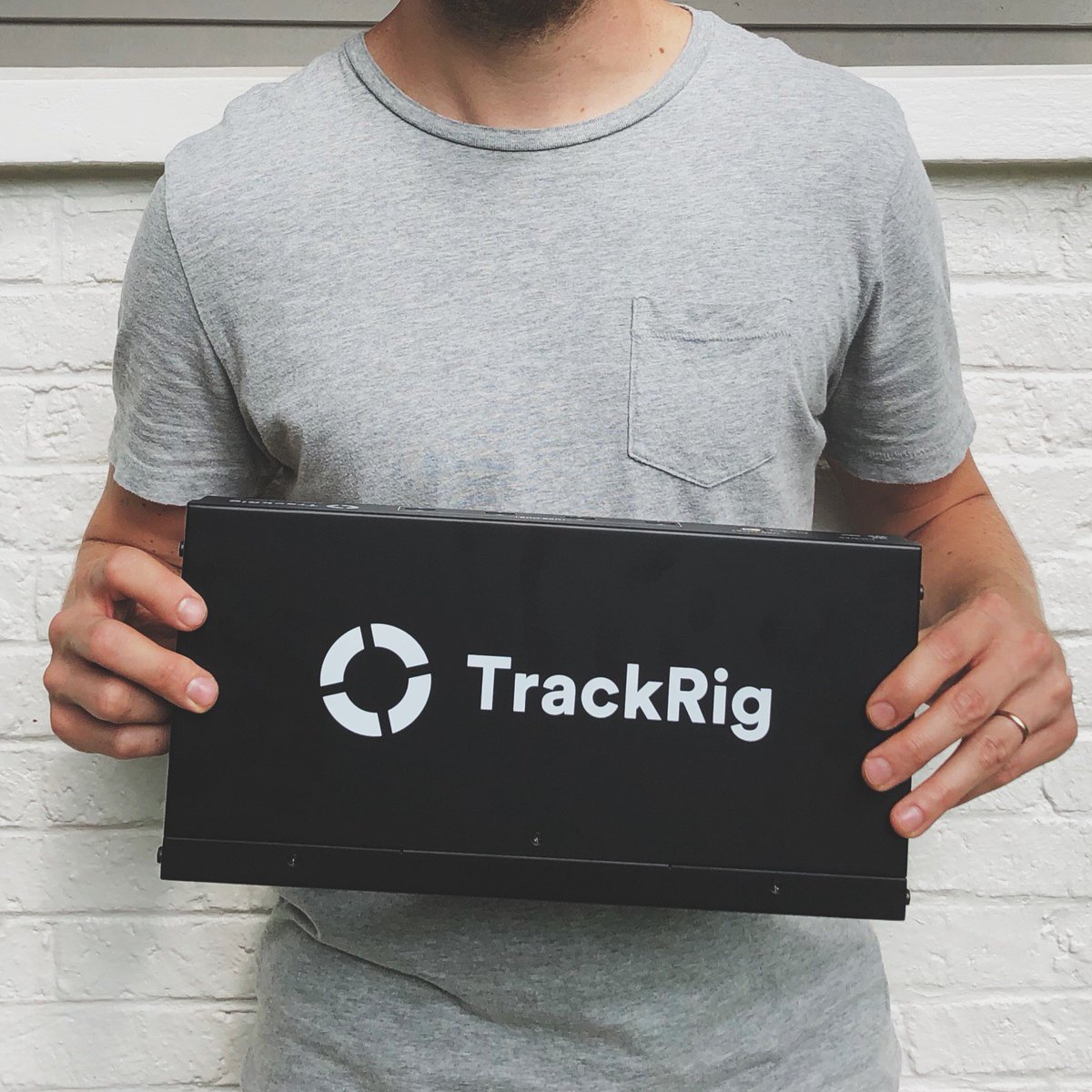 andrewbelle's tweet photo. Tour starts this week and I’m pumped to finally use my new #trackrig created by @loopcommunity to help separate and mix my perc & synth stems🤙🏼 https://t.co/mSB9rdJYlY