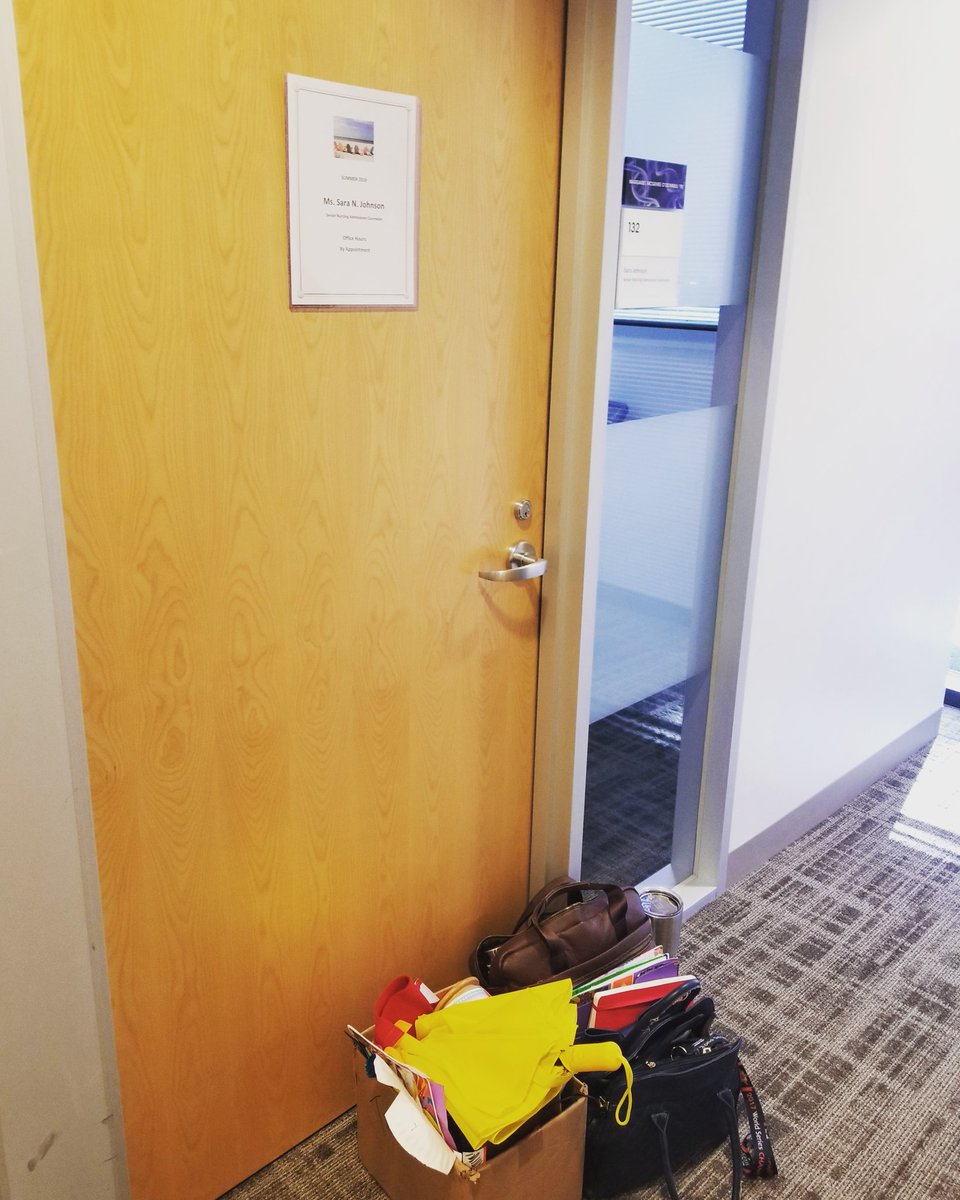USTSaraJohnson's tweet image. Busy first day! Started with getting my key into this new office! #USTHouston #CeltNation #FutureCelts #LiberalArts #STEM #College #University #USTBold #BeYourBoldSelf #Summer2019 #AdmissionsCounselor #NursingAdmissions #PreNursing #BSN #DNP #USTNursing #USTSchoolofNursing