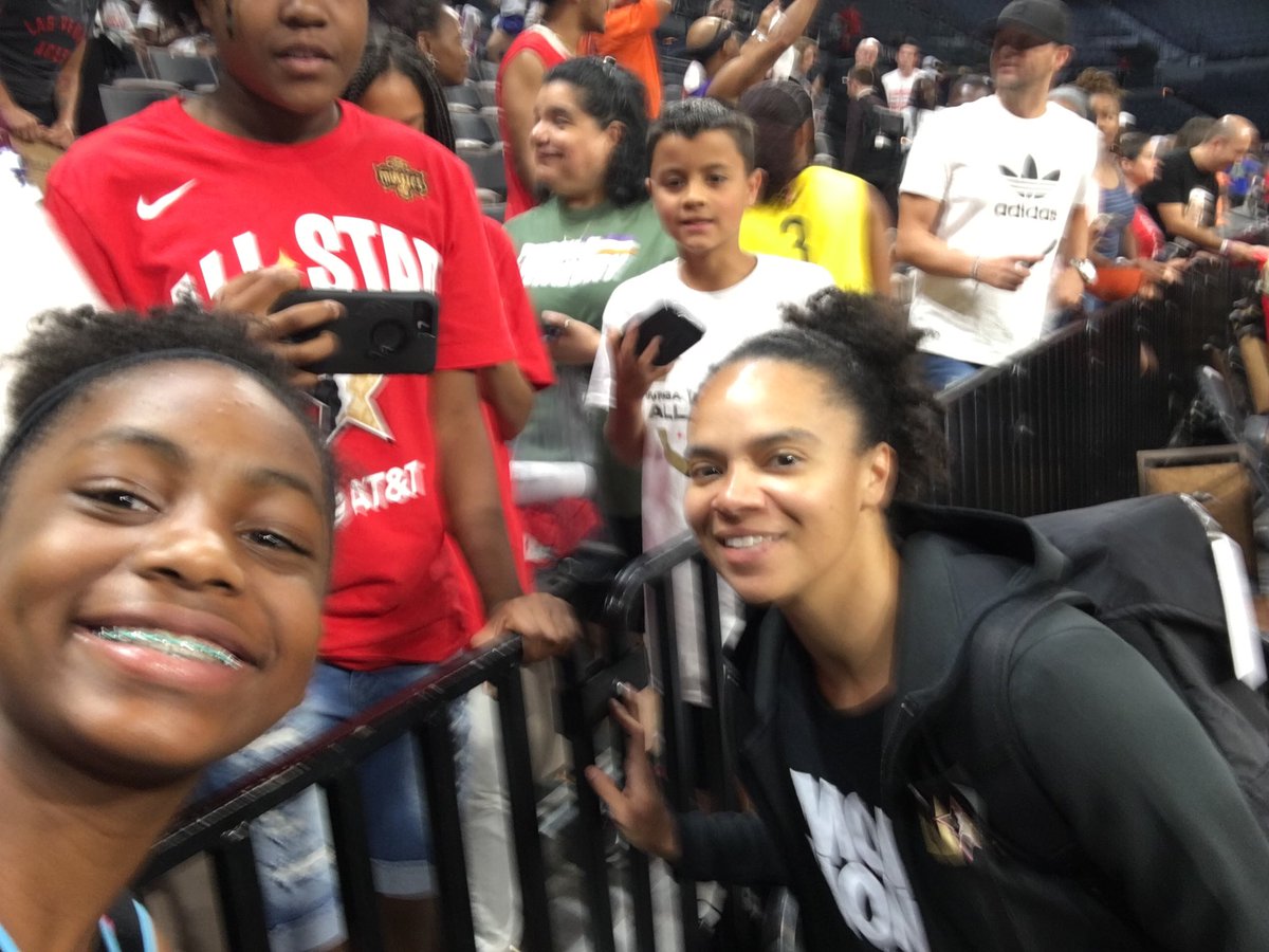 thekaybrenae's tweet image. Memories were definitely made! I couldn’t ask for a better birthday gift! Thanks for taking the time! @KristiToliver #abucket @WashMystics #WNBAAllStarGame #priceless