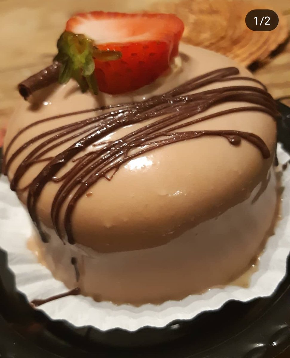 ZonaaConfort's tweet photo. Con antojo??!! 🍰🍫💕
#UnEspacioParaTi #ConsumeLocal #PoblanosDeCorazón #3Leches #MiniPastel #Just4Me https://t.co/9Q1gKZwmpb