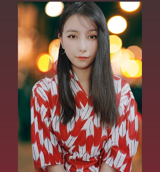 Si me quieres ver en yukata ve a mi stream ??https://t.co/dTJd4hIRK0 https://t.co/UwQJ1cdvns