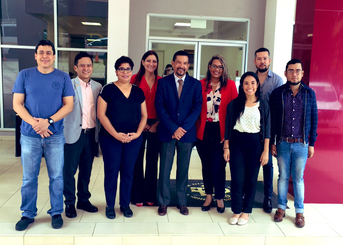 GAICPanama's tweet photo. Sesión de trabajo del Grupo de Apoyo a la Investigación Científica @GAICPanama @utppanama @U_depanama @uippanama @DrAlexisTejedor https://t.co/HoXcPpmcXt