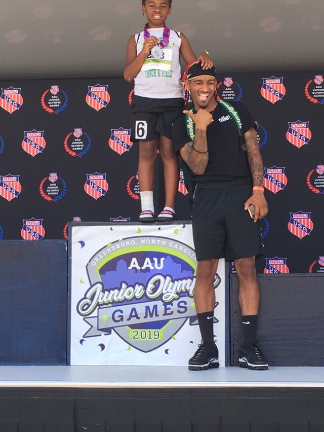 Modern_Liaison's tweet photo. Congratulations Azi she has finished 🥈place in the Nation(AAU🇺🇸) 1500mm RW
#supportwhatsreal♻️ #aau🇺🇸juniorolympics
#TrackLife☘️
#squadlyfestyle https://t.co/bFueauJwJO