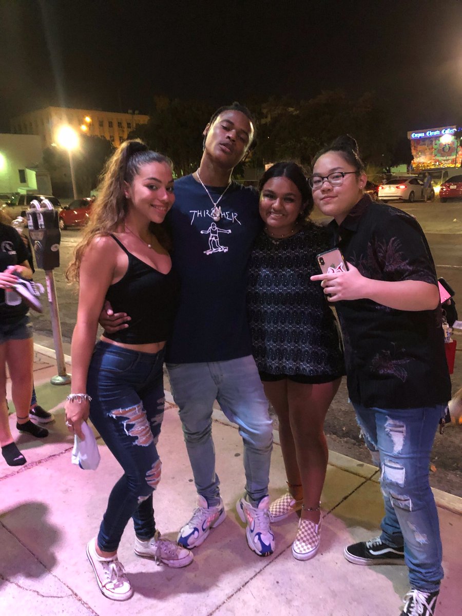 amboo16's tweet photo. @ianndior you were so great, thank you for making this happen for me 🧡 https://t.co/zUHdpPG38U