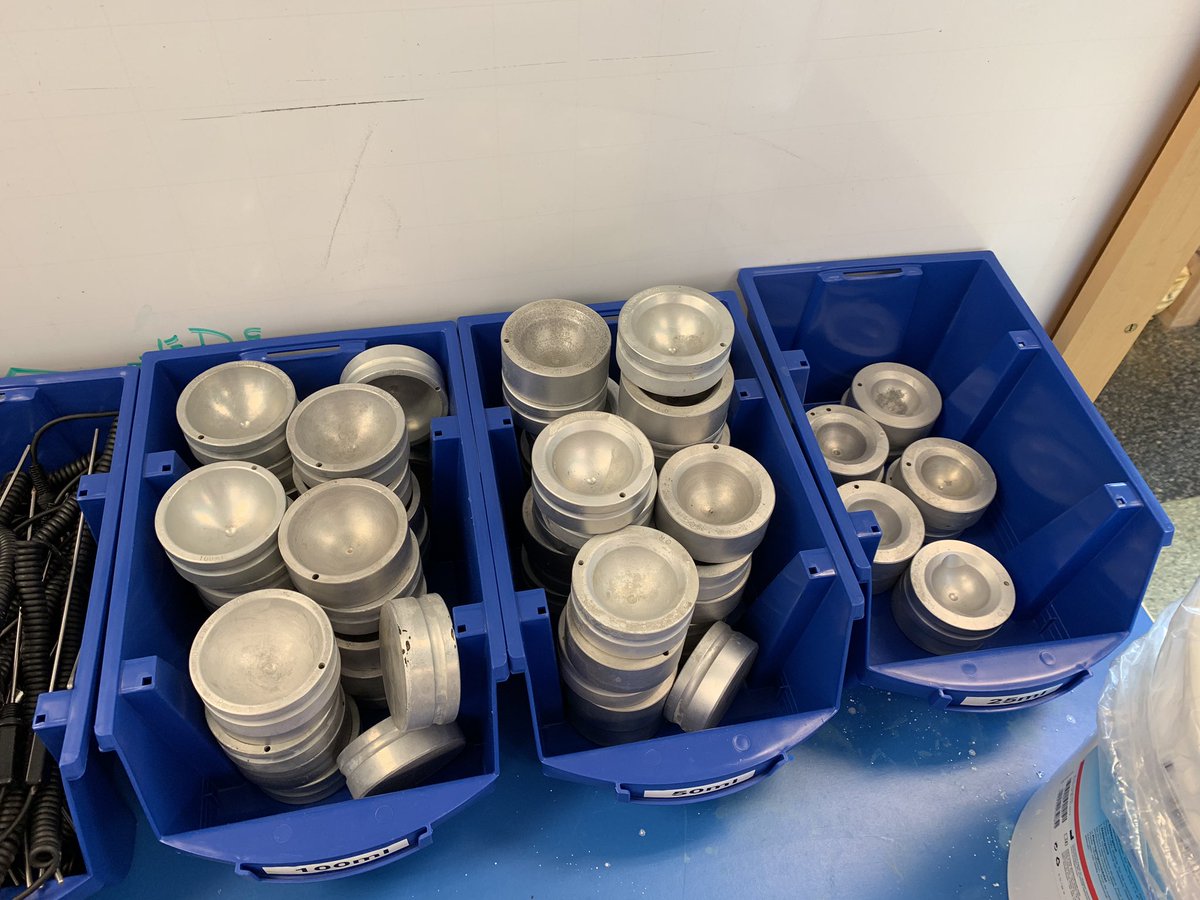 KerryScientific's tweet photo. Making the switch to #Drysyn in the #TeachingLabs at @EdinburghChem has made #LabLife easier. No more dangerous &amp; messy oil baths #RealTimeChem #SafetyInTheLab https://t.co/6ASfyU6d6T https://t.co/tm2nZvJJNx
