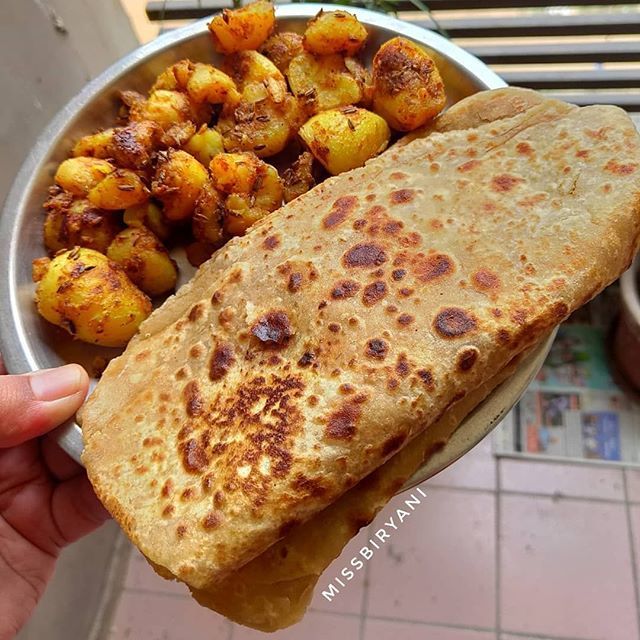 FoodtouristIn's tweet photo. aloo aur parathe @missbiryani⠀
https://t.co/5hg9MLuZOm⠀
#foodfetishindia #vegetarian #Foodtouristindia #Socialindia #Foodtalkindia.in #Foodtourist #foodie #foodflirtation #foodstyling #foodstagram #foodphotography #foodporn #foodtalkindia #indiaclick… https://t.co/Y6t42Nc0zE https://t.co/BMfWJ3ZcI6