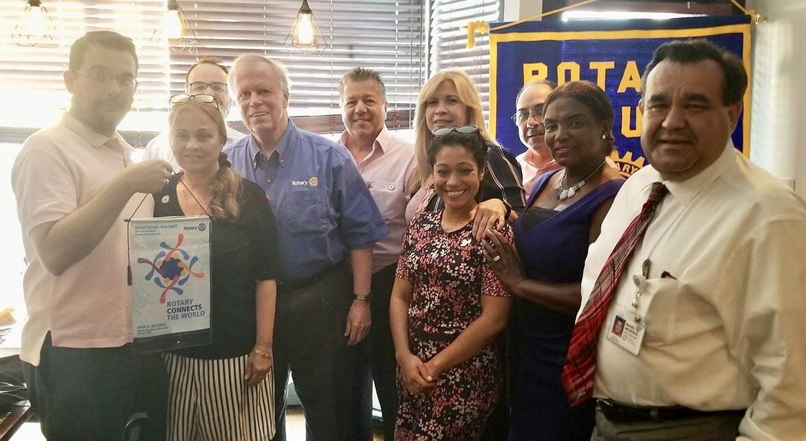 7490Rotary's tweet photo. Governor John's official visit to the North Hudson Rotary Club. #RotaryLeader #DistrictGovernor #RotaryConnectstheWorld https://t.co/AqSYSswxcO