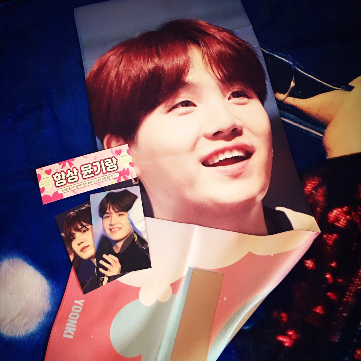 bbsunxxx's tweet photo. ---
@Mz_twt39 님
@Jimin_1013_jp 様
到着ツイが遅くなってしまい申し訳ありません🙏💦二次入金後、ユンギのスローガンが無事届きました😭💗待ちに待ったスローガンはとても愛らしかったです！今回もありがとうございました🙇🏻‍♀️💫 https://t.co/UkVxG0IoTJ
