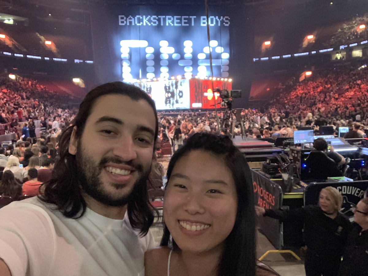 yvette_ettevy's tweet photo. as long as iโm with you iโm ok! ๐จ๐ฆ๐งฌ๐๐ผ #bsbvr #dnaworldtour
https://t.co/Hzd0qGR933 https://t.co/3zY9yiRr5s