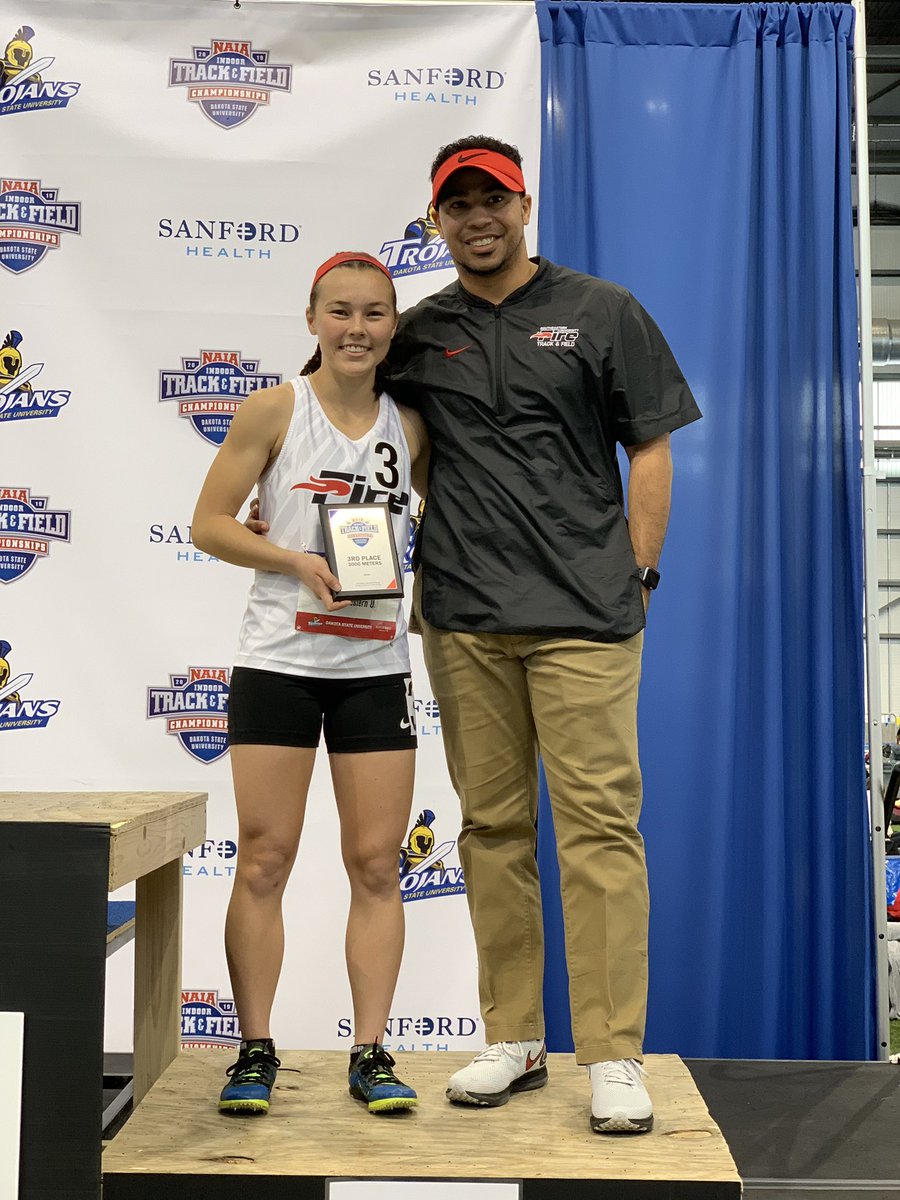 CoachDot5084's tweet photo. Congrats to @namiaahh_16, @kyle__manuel, Julia Rohm, and Jenycha Rivera on earning spots on the @USTFCCCA All-Academic team. #AcademicFirst #LeadByExample ππ₯ https://t.co/Z1e2k3Dq80