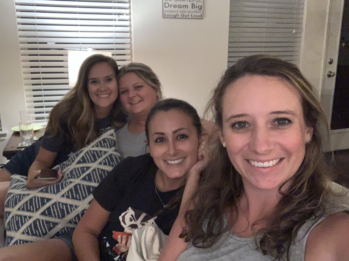 MrsShinn2's tweet photo. Team bonding time watching #TheBachelorette tonight! #walstars #walkerpoolsidepd @KKohler14 @Carisa_Vestal @Nicole_E_Hall https://t.co/OZj8KPrpRR