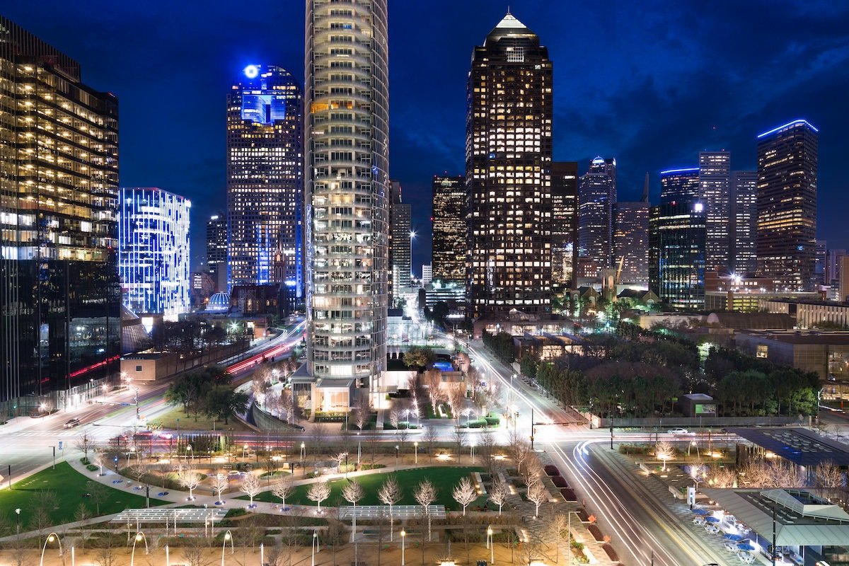 LiveDallasApts's tweet photo. Dallas summer nights....#MondayMotivation #Dallas #luxury #realestate #blogger #liveDallas https://t.co/b8OysyD9S4