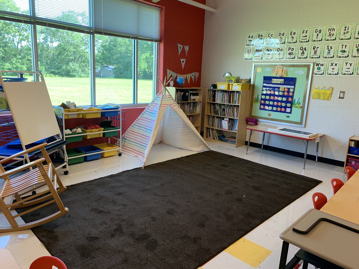 KailaWalls1's tweet photo. “The kids are coming!!”
I am so excited to start this new journey in Kindergarten!! #Ktown #kindergarten #lovethem #learnthem #laugh @TCSPublic https://t.co/lkxg0GxEkV