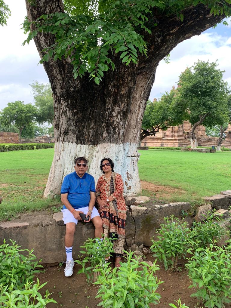 PNSeth5's tweet photo. At Khajuraoh Temple Khajuraoh https://t.co/bHXVISsyTY