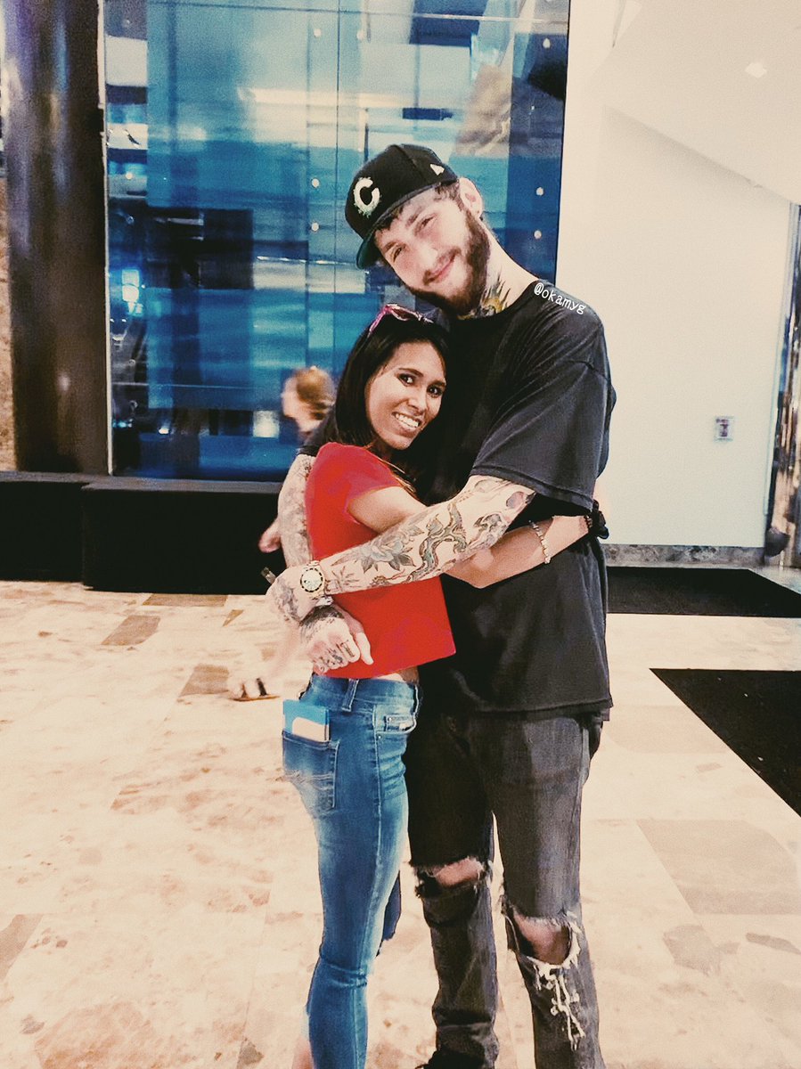 Okamyg's tweet image. 𝘽𝙚𝙚𝙣 𝙬𝙖𝙞𝙩𝙞𝙣𝙜 𝙛𝙤𝙧 𝙩𝙝𝙞𝙨 𝙢𝙤𝙢𝙚𝙣𝙩 𝙩𝙤 𝙝𝙖𝙥𝙥𝙚𝙣 𝙜𝙤𝙩 @Banks 𝙞𝙣 𝙢𝙮 𝙖𝙧𝙢𝙨 🙈😱 #fazebanks instagram.com/p/B0hpgHxAlQ_/…