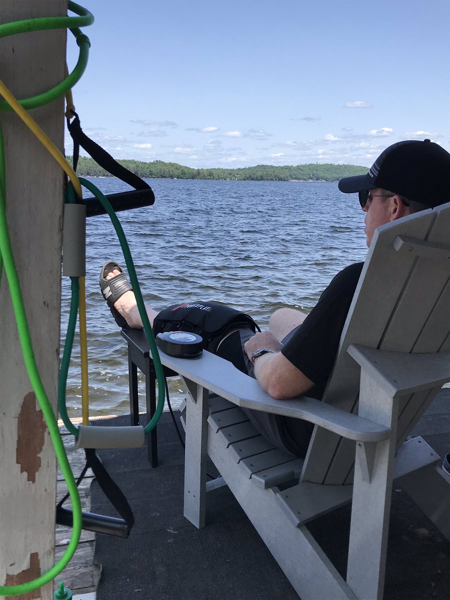 aligntechcanada's tweet photo. Happy to assist @camstewart2121 with a little post workout recovery on the dock with the @powerplayus 360 knee, the most portable, easy to use patient/athlete compliant cryo-compression system on the market. #keepyouriceinyourdrink #cryocompression #hockeyrecovery #avoidthemold https://t.co/Id06WHhEjt