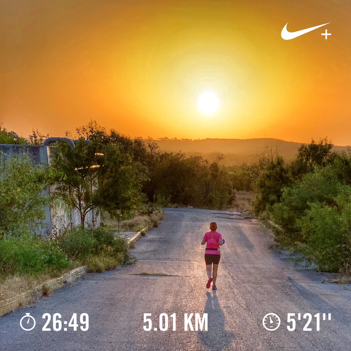 Trote de recuperación en San Lunes!
#RunningTherapy
#AquiYaSeCorrio
#CorrerEsMiPasion
#CorrerMeHaEnseñado
#YoElegiCorrer
#MiVicioEsCorrer #CorrerEsIncreíble
#HermanOSOs
#EntreRunners
#SumandoKilometros
#TeInvitoACorrer