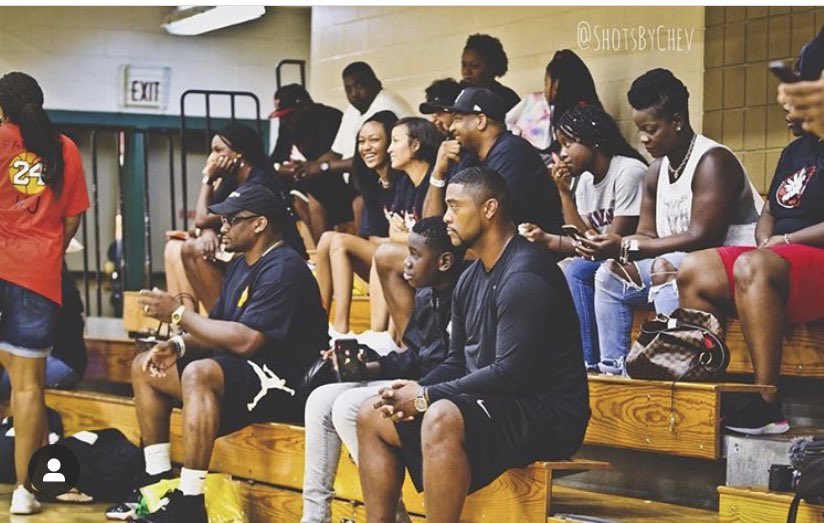 Legyndseybl's tweet photo. Amazing support system❤️❤️❤️ #familyatmosphere #playersupport #coachessupport #teamgriffinsupport https://t.co/Rx2mE8ACE5