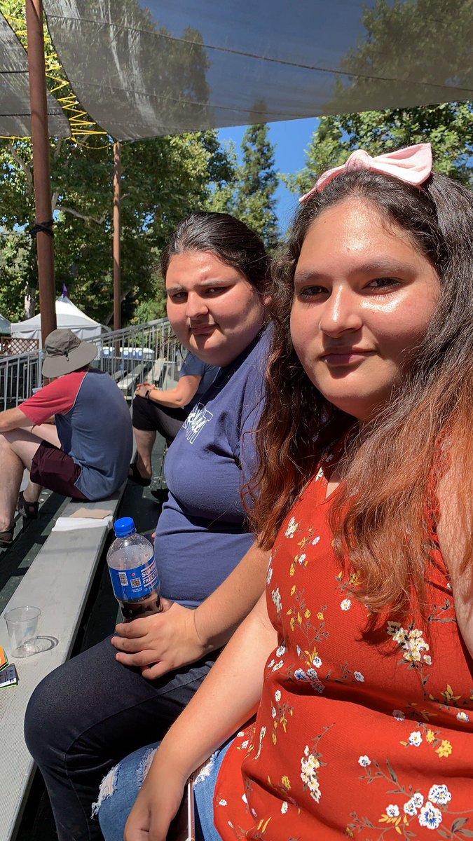 AmberKTVU's tweet photo. Mother of 13 yr old Keyla Salazar of #SanJose shares photo of her ( in blue) with sister taken shortly before she was killed Sunday #GilroyGarlicFestival #ktvu@11p https://t.co/66qPHE7t2j