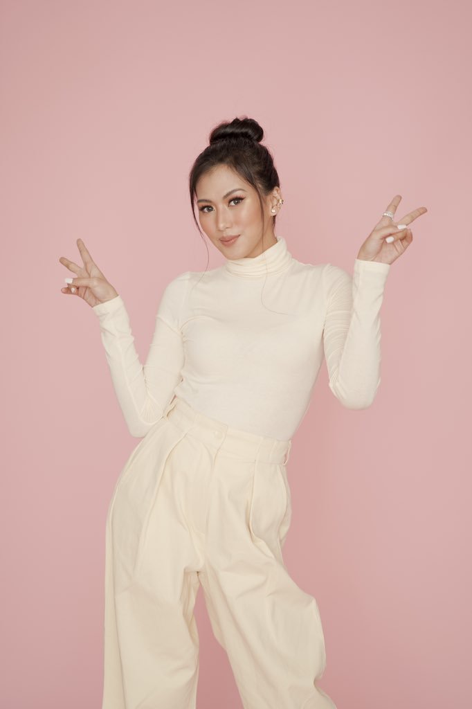 Mscathygonzaga's tweet photo. 4M strong for our 2nd anniversary on youtube!! Love you my netizens!! ❤️ https://t.co/Fkn2d5iE2p