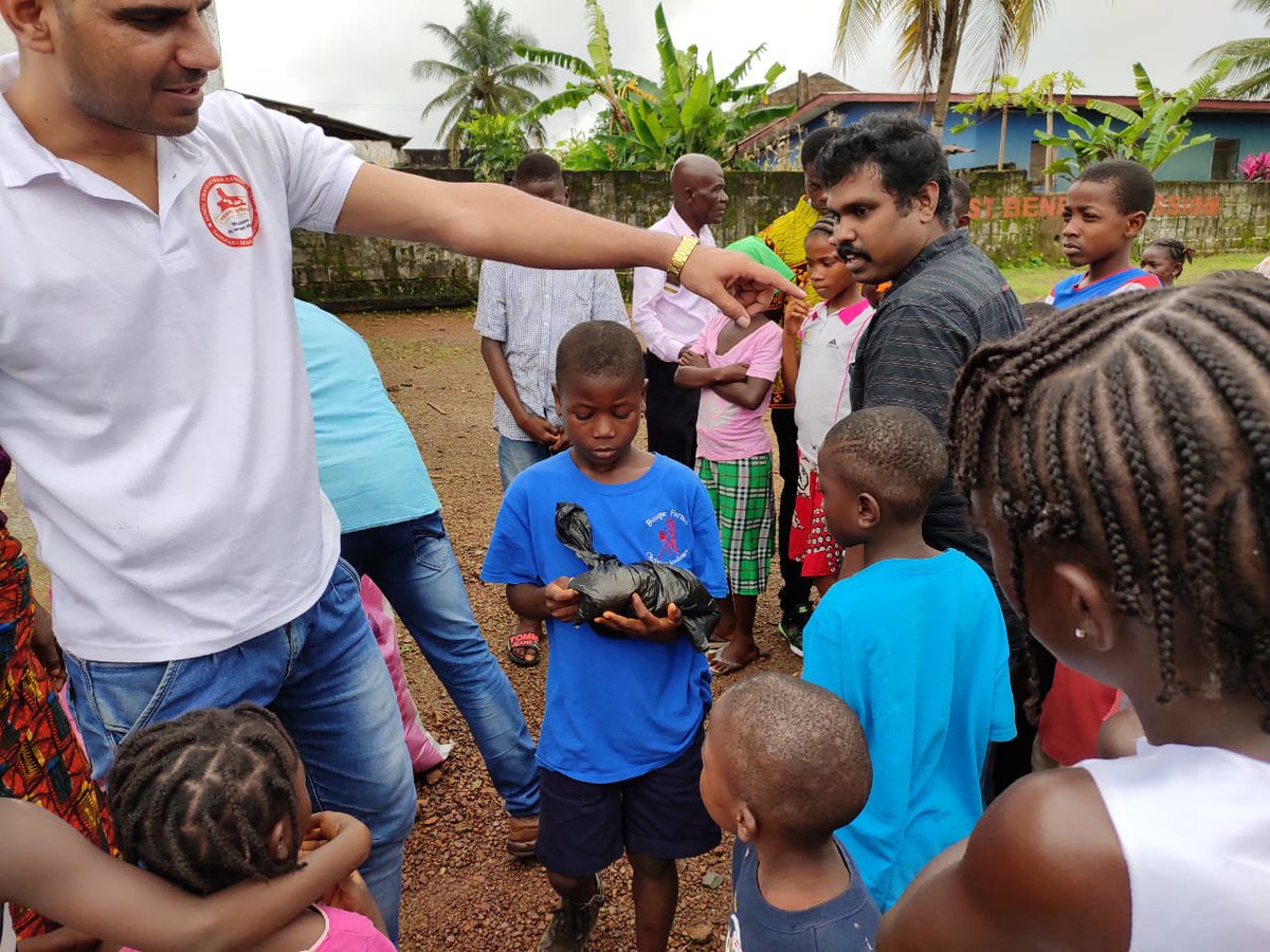 HssLiberia's tweet photo. The HSS activities of community service in Liberia are inspired by  sayings,  "Vasudev Kutumbakam",which means the world is one family.
@sewabharati @narendramodi @EOIIvoryCoast @VMBJP @MEAIndia @IndiaToday @aajtak

Sewa for Humanity,NISWARTH SEWA🙏🏼 https://t.co/UrF17pfDrr