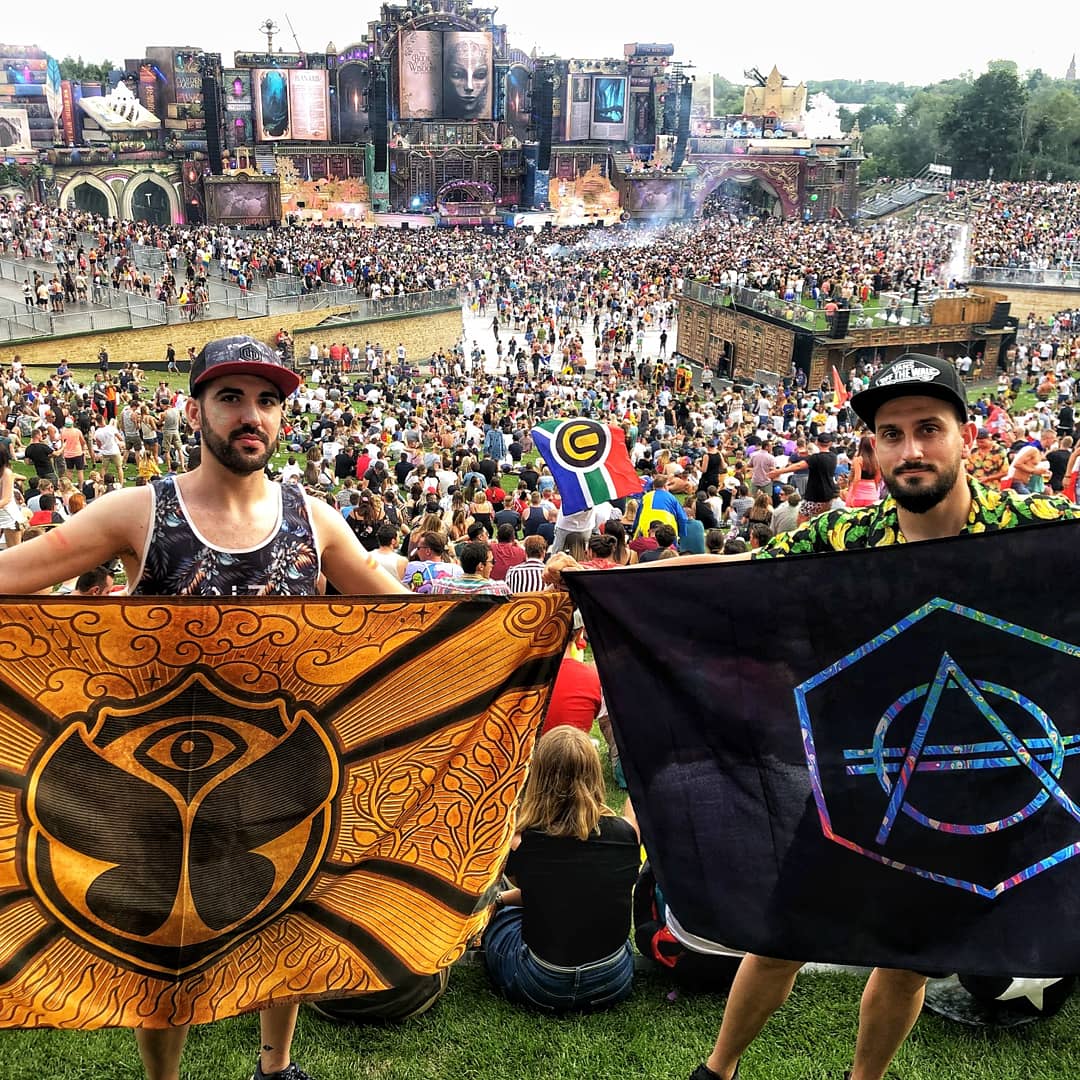 y2jdaniel's tweet photo. LIVE TODAY, LOVE TOMORROW, UNITE FOREVER #Tomorrowland @TomorrowlandSPA @tomorrowland https://t.co/ZyrghQSqH5