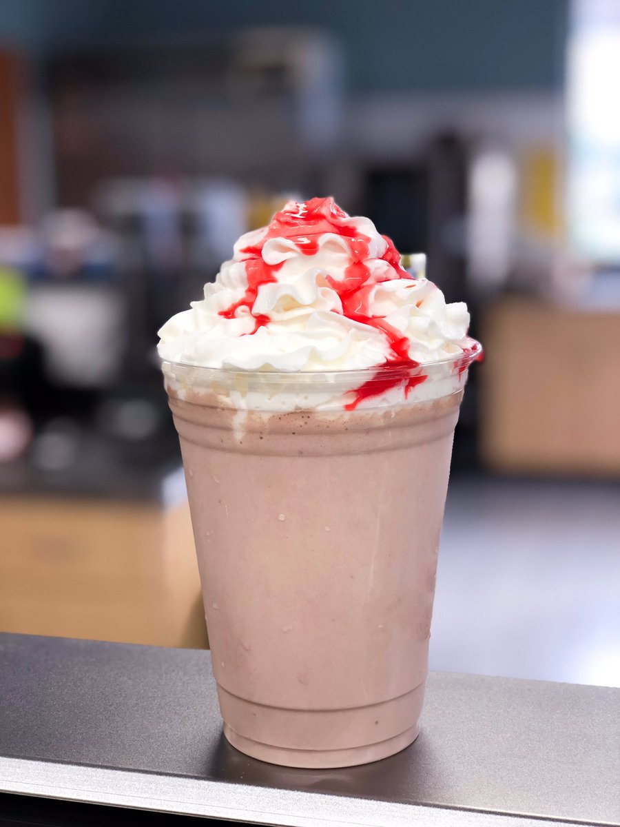 BluemkesFM's tweet photo. Celebrate #TwoConeTuesday with any type of ice cream. A cone, dish, shake, malt, Root Beer Float...anyway, retweet for a chance to win 2 cones! Must be following to win! https://t.co/h3tUcZsa8k