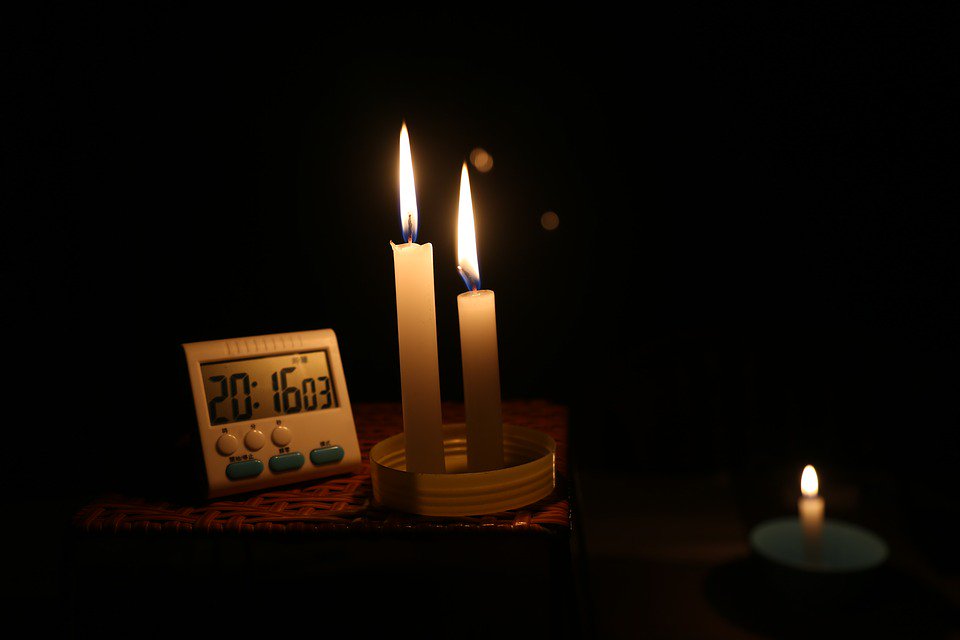 RockCleanEnRG's tweet photo. For the majority of #businesses, a power outage can be both frustrating and costly. 

We’ve put together a blog on the true cost of power outages and what you could do to avoid them:  https://t.co/MoIffP0Kwk https://t.co/EXKVKsY5fF