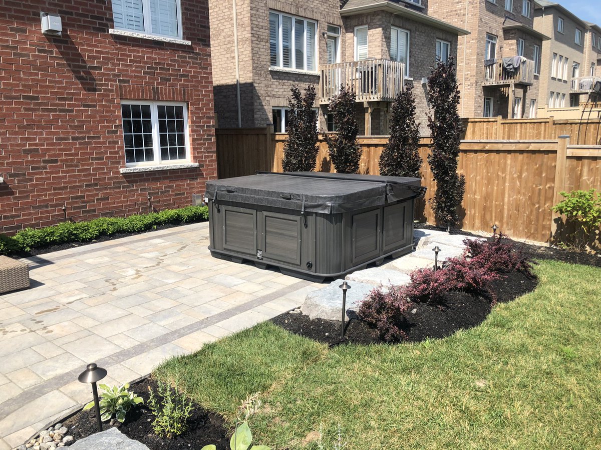 GoRedbeard's tweet image. Were a bit behind on keeping our social media up to date.  But were definitely keeping up with the customers who want beautiful @techobloc backyards installed.  #Blu60 #Antika #Naturalstone #hardscapebrotherhood