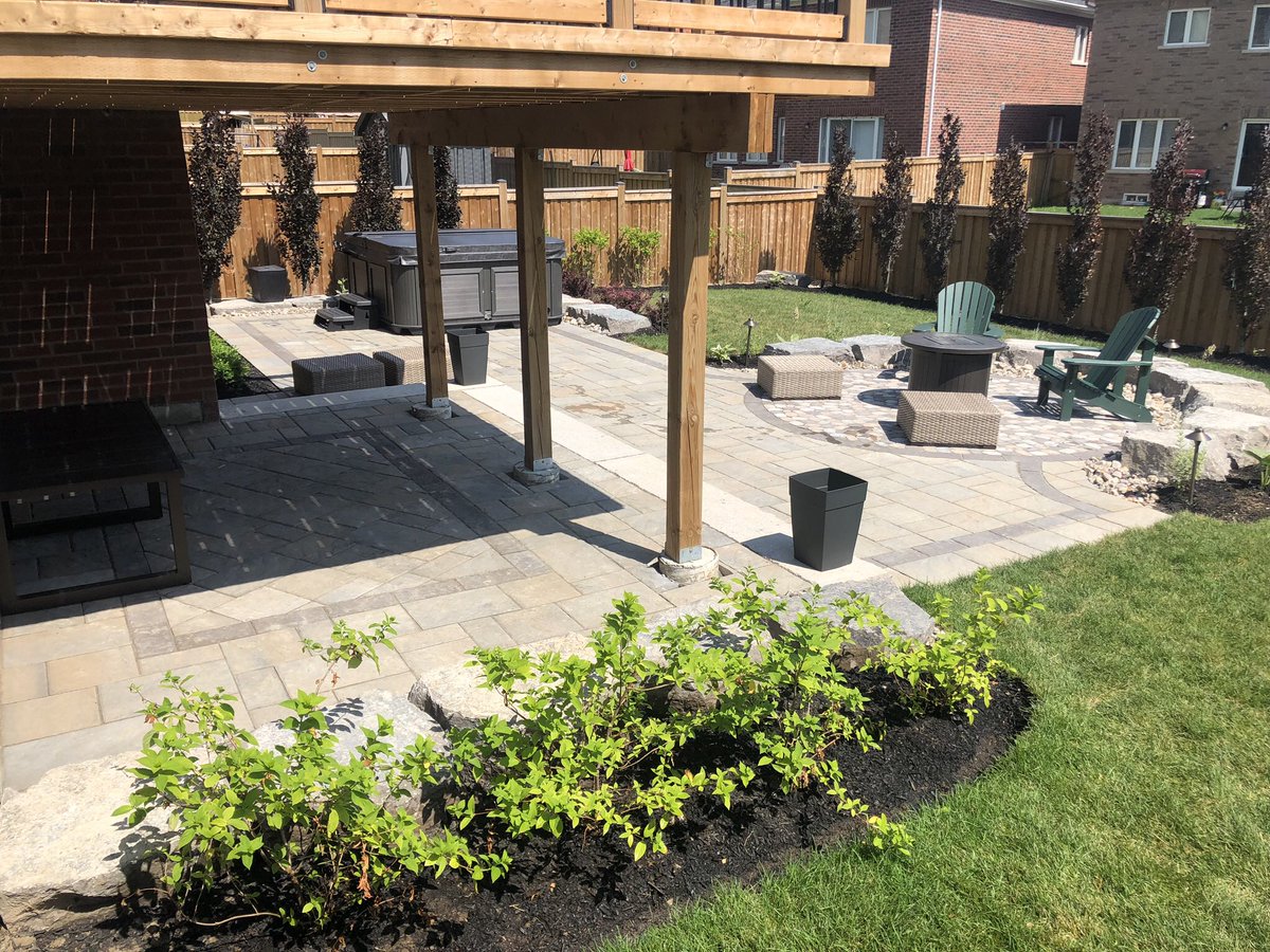 GoRedbeard's tweet image. Were a bit behind on keeping our social media up to date.  But were definitely keeping up with the customers who want beautiful @techobloc backyards installed.  #Blu60 #Antika #Naturalstone #hardscapebrotherhood