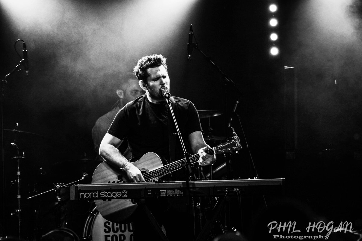 Philhoganuk's tweet photo. @Scouting4Girls Played @BlackthornFest July 21st 2019 Photos by #Philhoganphotography @Philhoganuk https://t.co/xNnFyMNBSc